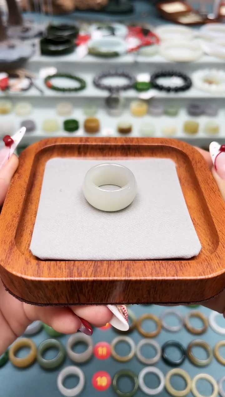 【闪购商品】和田玉戒指未镶嵌18号