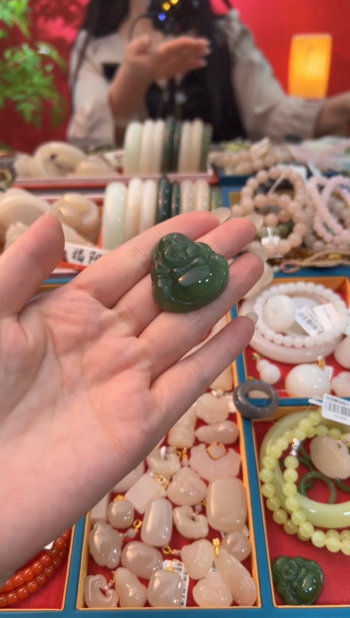 【闪购商品】和田玉吊坠未镶嵌碧玉猫眼佛公32mm