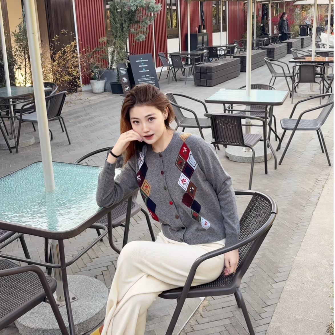 100%山羊绒（E家高定）圆领提花女士羊绒衫上衣菱形格纹装饰开衫