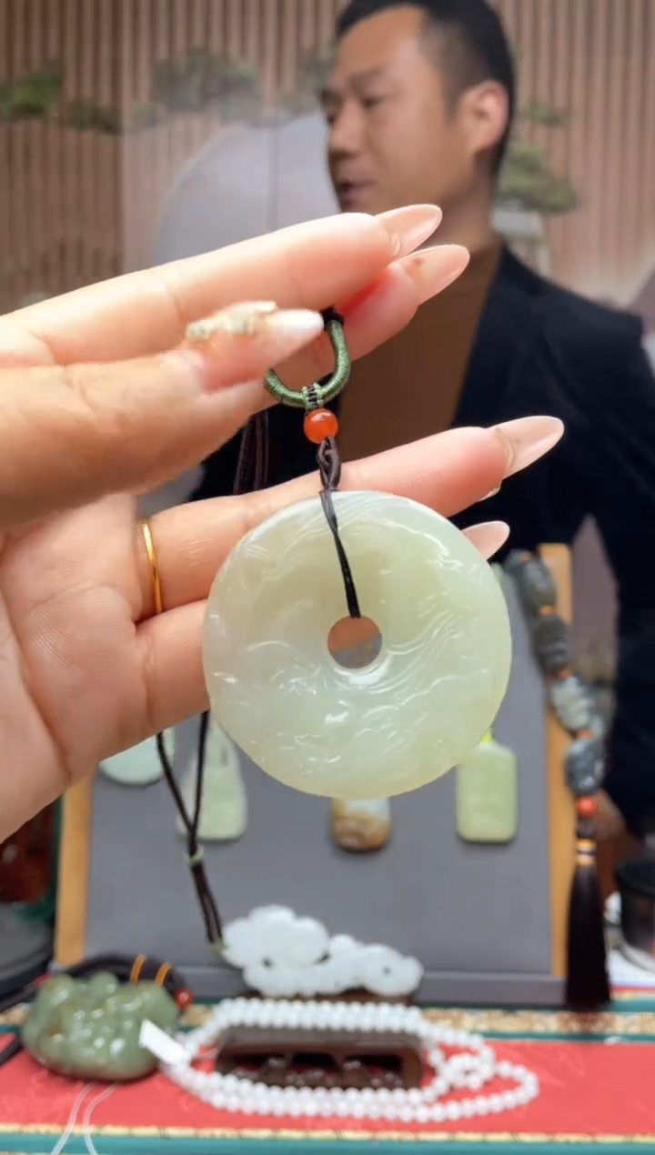 【闪购商品】和田玉颈饰未镶嵌一