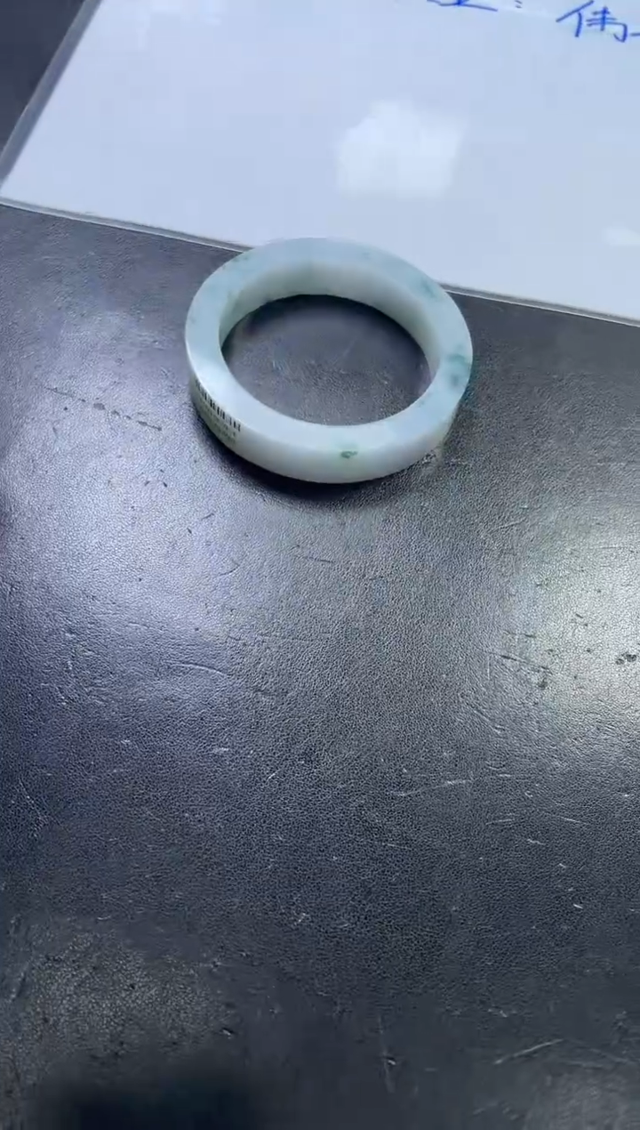 定制翡翠手镯未镶嵌手镯