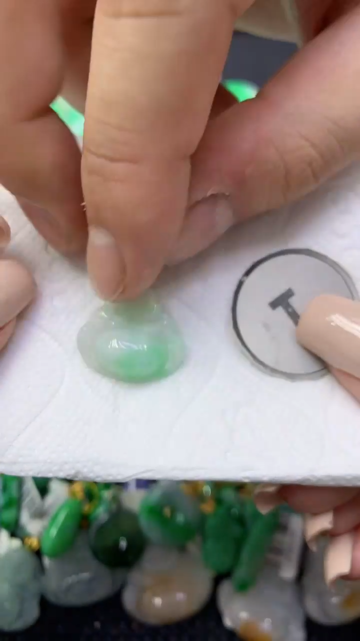 颈饰未镶嵌翡翠天然缅甸翡翠A货