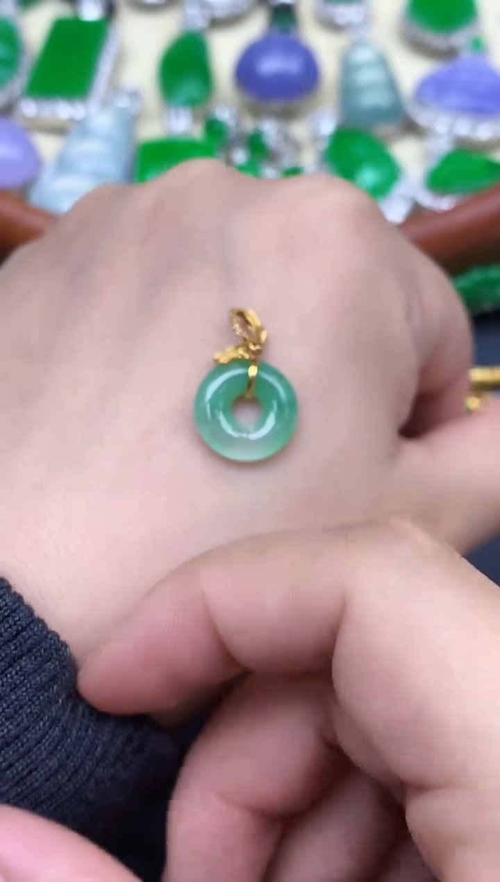 颈饰18K金镶嵌翡翠342-中国好珍宝