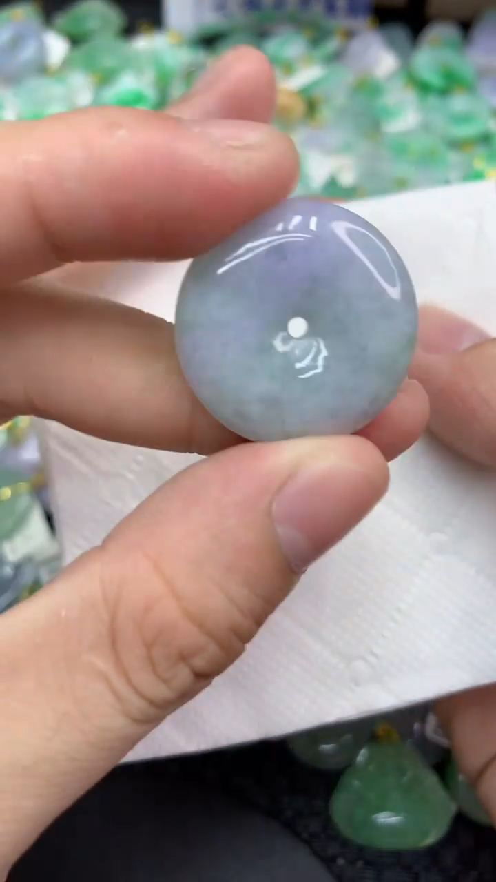 翡翠未镶嵌颈饰天然缅甸A货翡翠