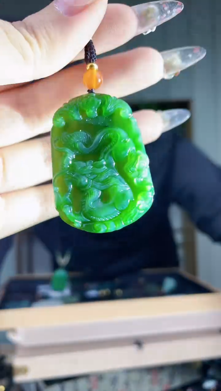 【闪购商品】和田玉挂件未镶嵌拍一发一，多样性发货！