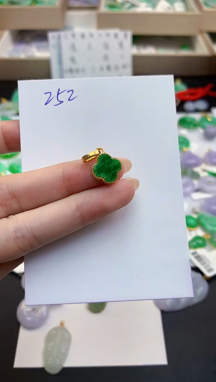 颈饰未镶嵌翡翠天然缅甸A货翡翠