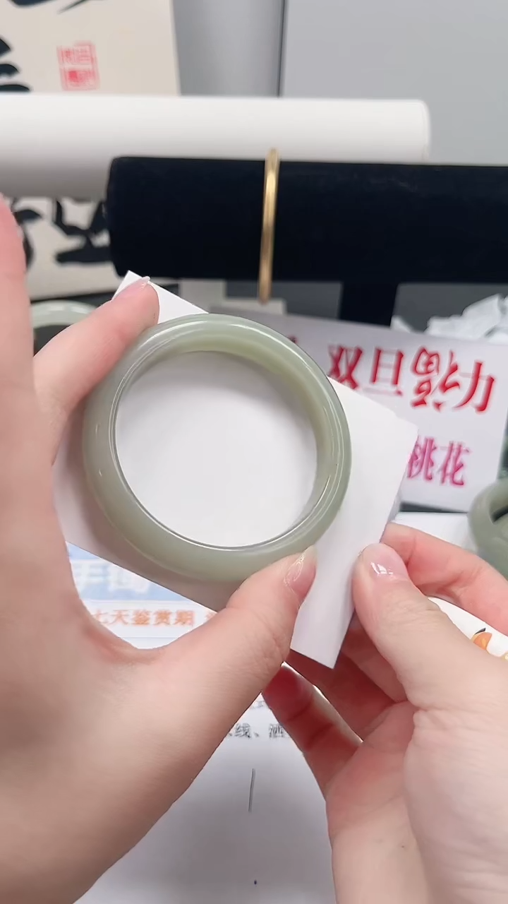 未镶嵌手镯石英质玉180-51.8