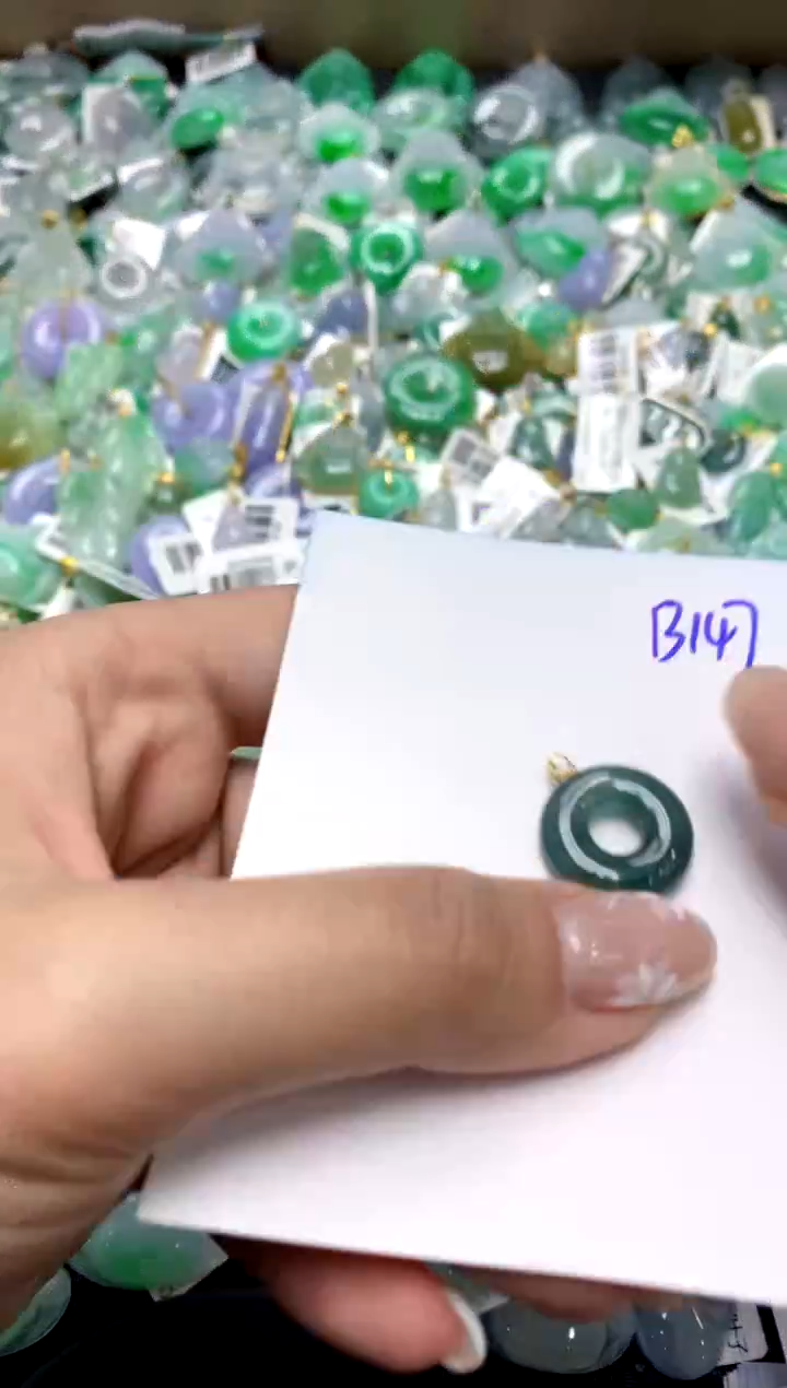 【闪购商品】翡翠颈饰18K金镶嵌111111111111111111