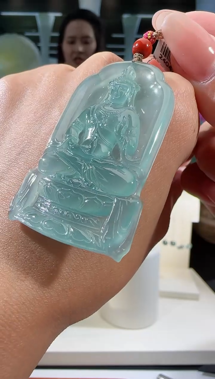 【闪购商品】翡翠吊坠(不含链)未镶嵌观音