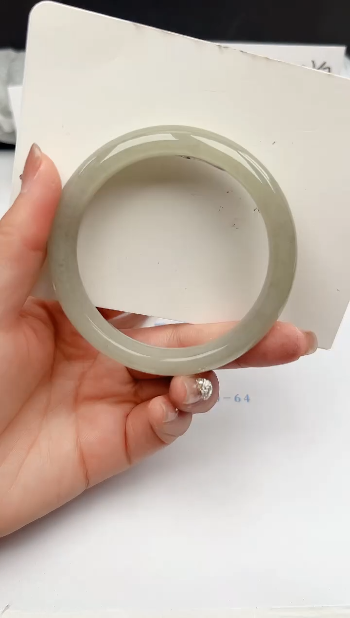 【闪购商品】石英质玉手镯未镶嵌68-DC59