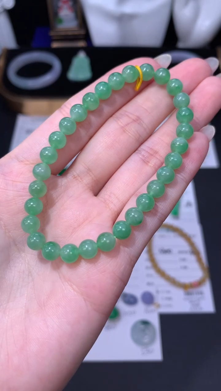 未镶嵌定制翡翠48小时鉴赏期 退货不扣服务费·