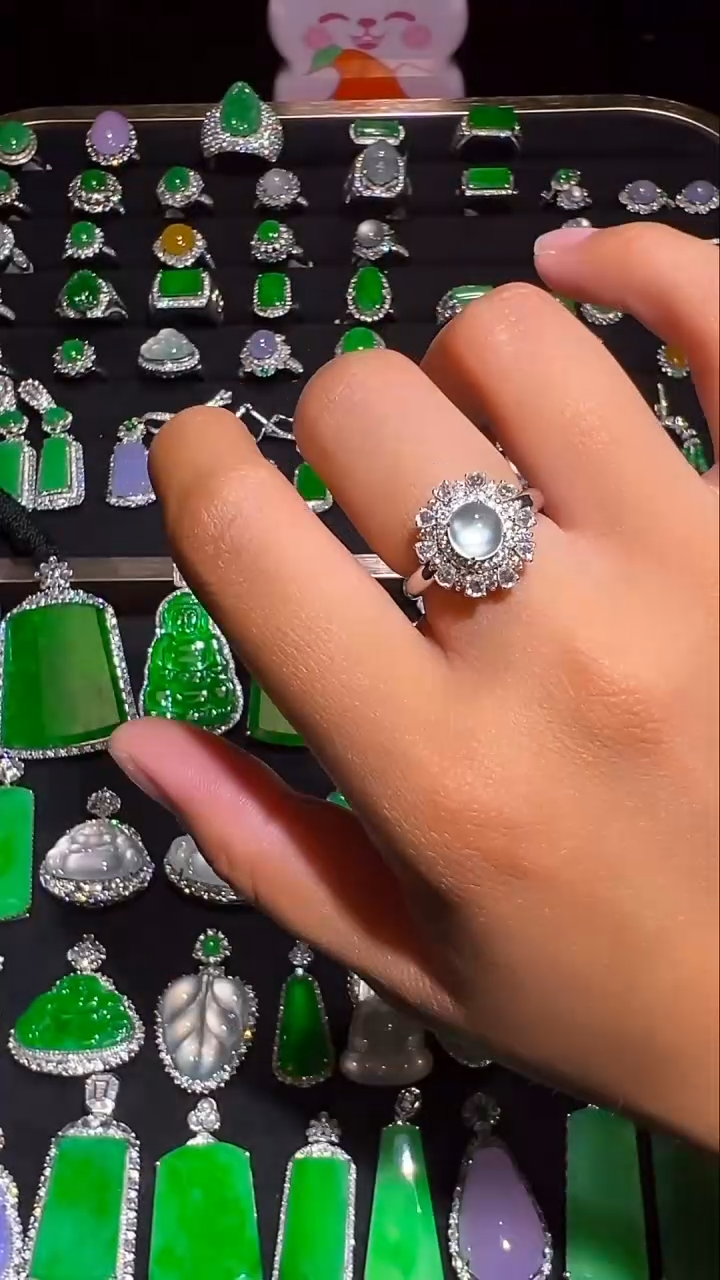 吊坠(不含链)18K金镶嵌翡翠戒指