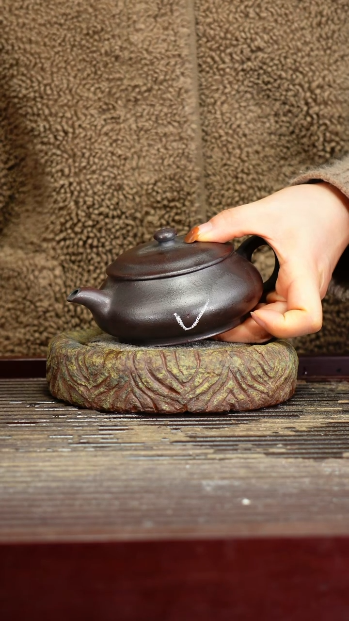 宜兴原矿紫砂壶茶壶宜兴原矿紫砂壶茶壶180C