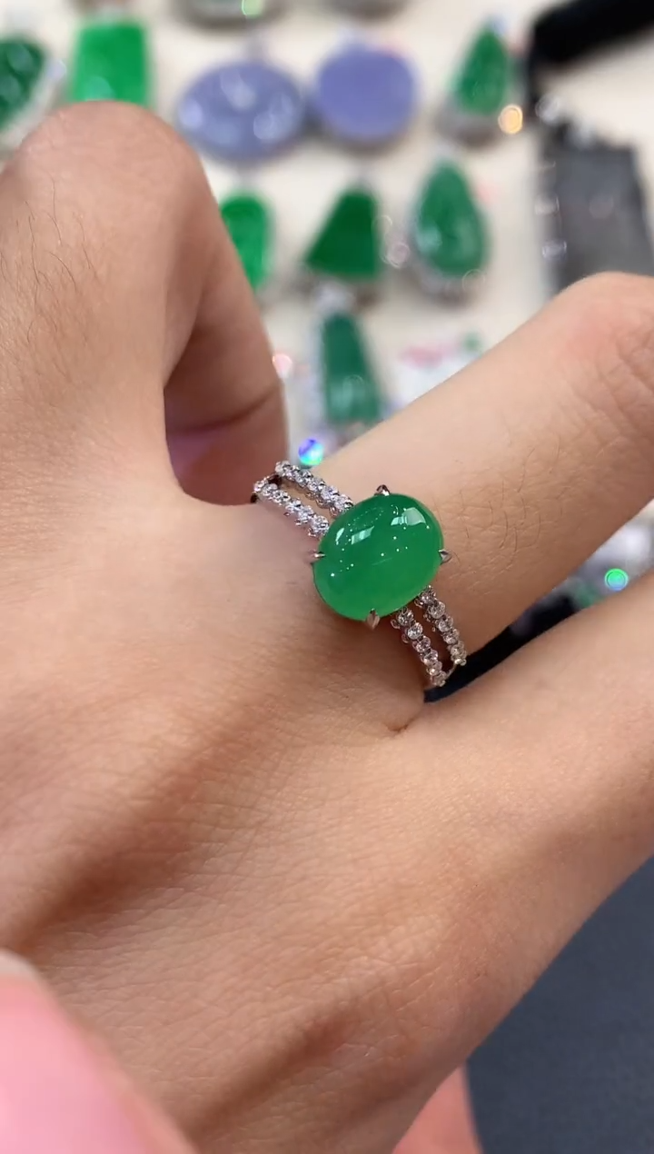 【闪购商品】翡翠戒指18K金镶嵌 B36