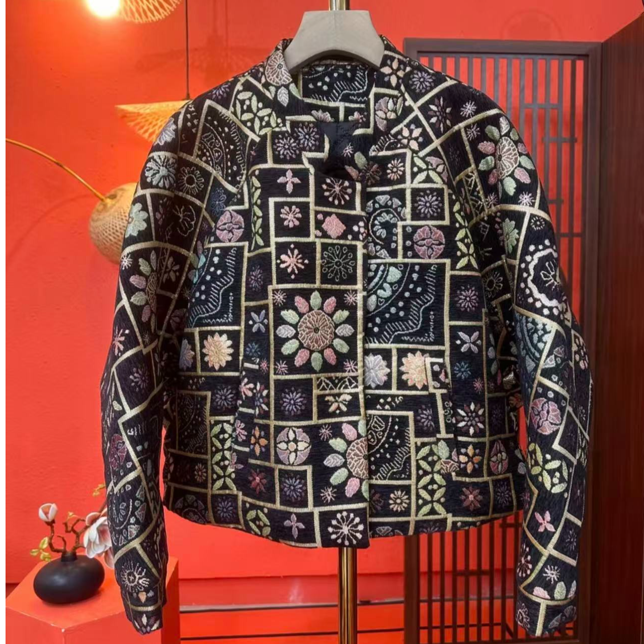 拼色重工织花外套直下摆圆领网红时尚休闲女外套