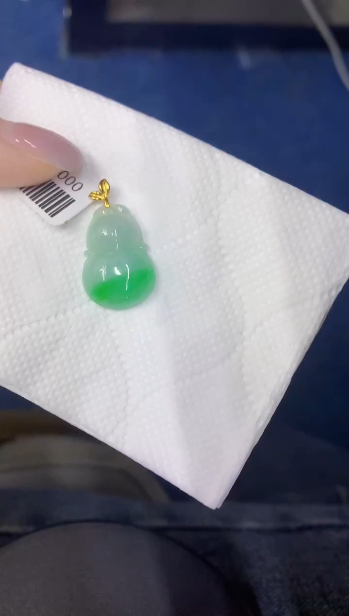 颈饰18K金镶嵌翡翠缅甸天然翡翠A货