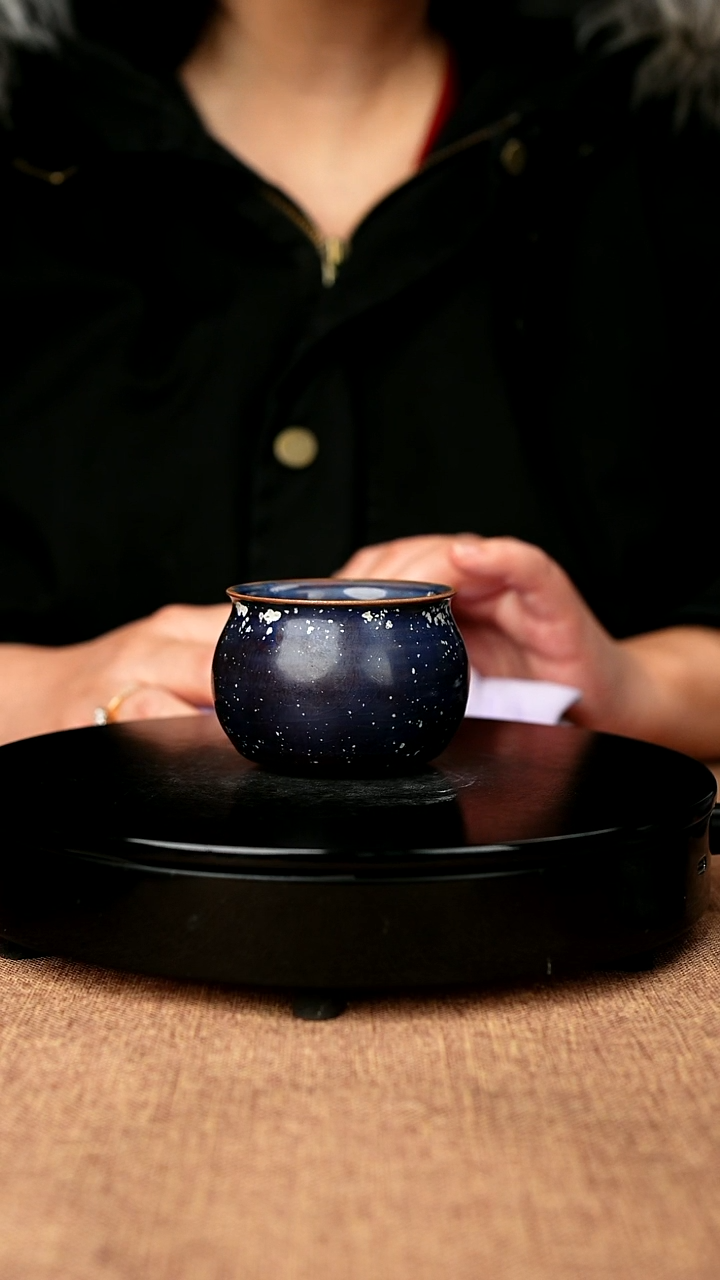 【闪购商品】718#一级品原矿钧瓷炉钧釉钱袋杯