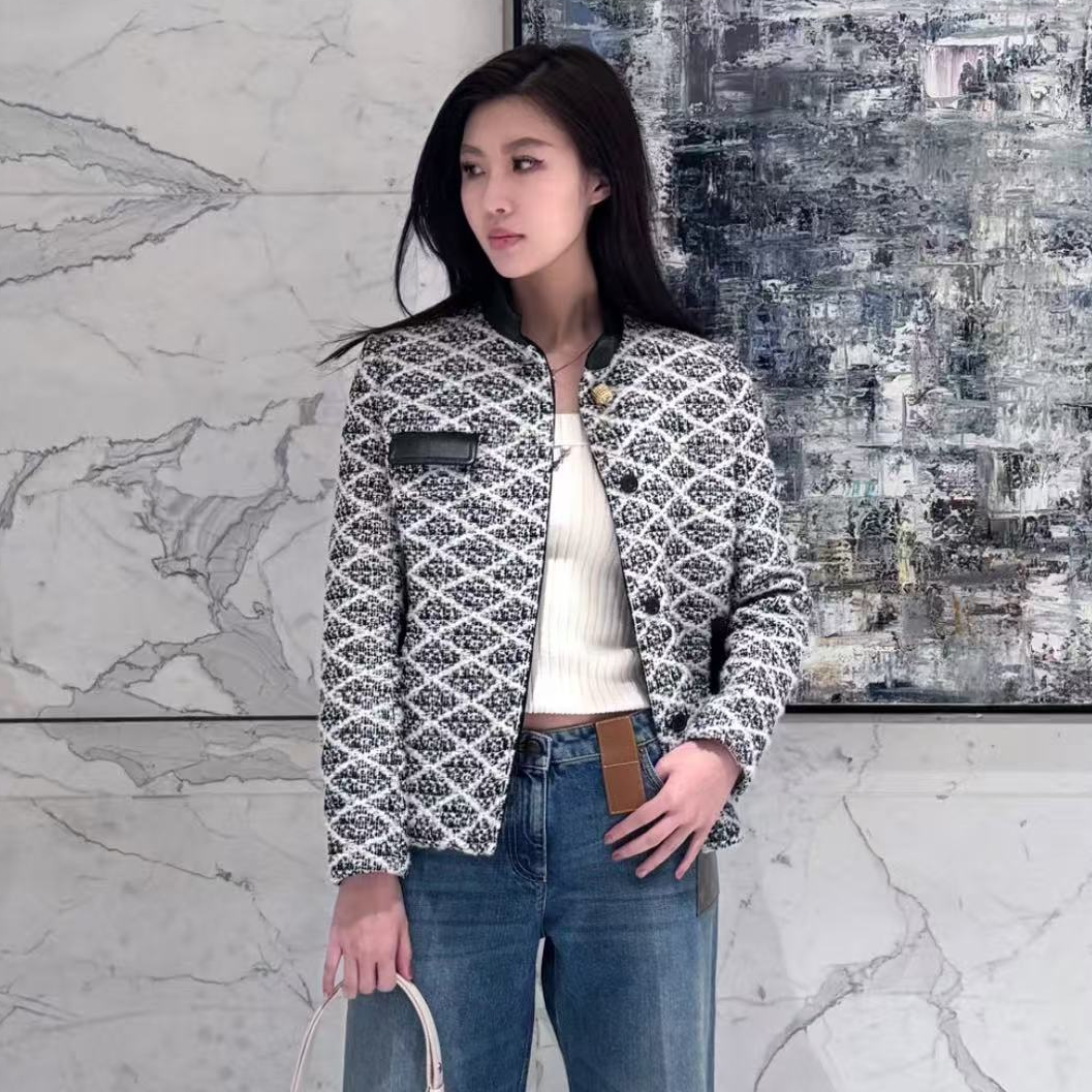 未使用 LouisVuitton/路易威登 24菱形满印立领皮牌外套 黑白/36