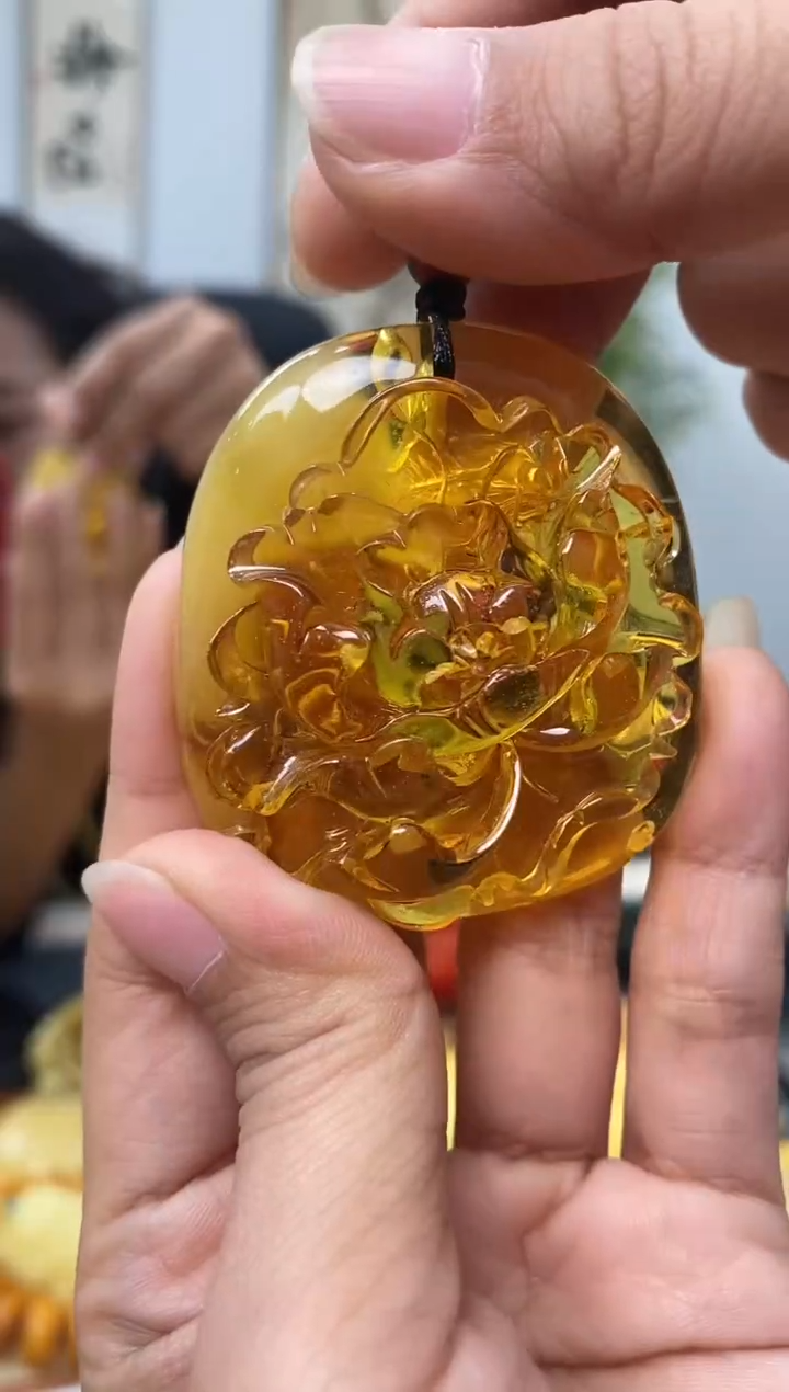 【闪购商品】琥珀裸石未镶嵌天然琥珀蜜蜡牡丹花