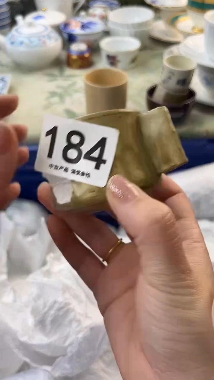 瓷片阿*184.......