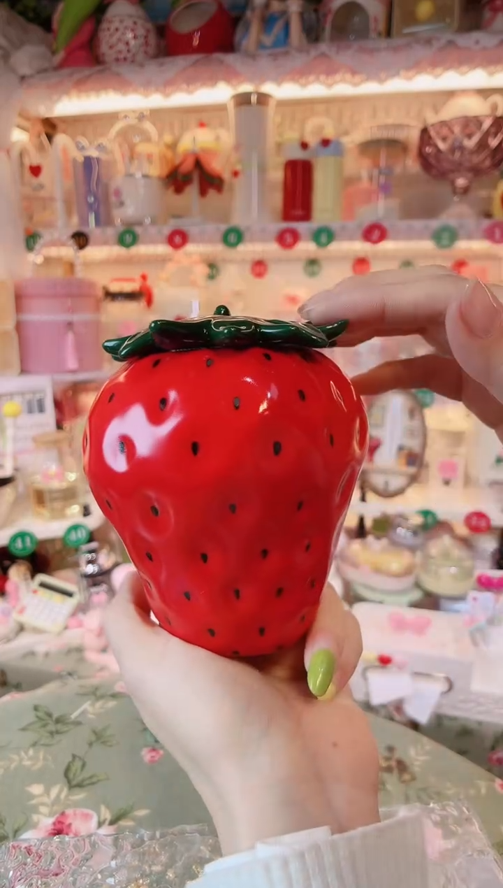【闪购商品】摆件红草莓密封罐品质好，发货快，放心拍