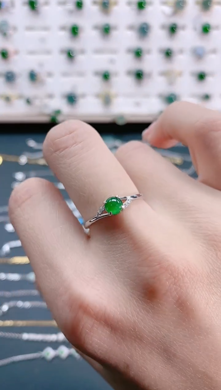 【闪购商品】翡翠戒指银S925镶嵌天然翡翠