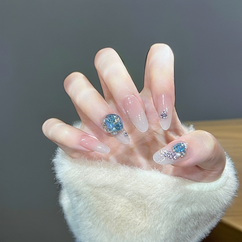 本宫指义【C167/施华】穿戴甲 底色：032月光粉反渐变