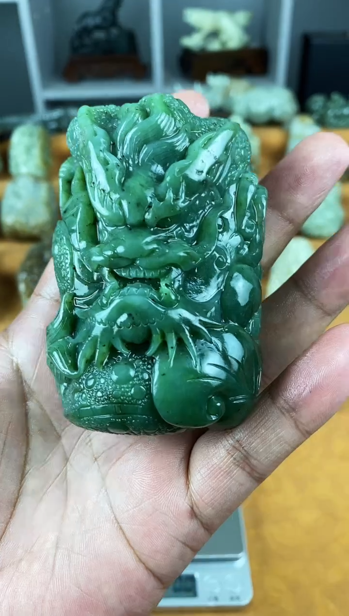 未镶嵌和田玉把件1