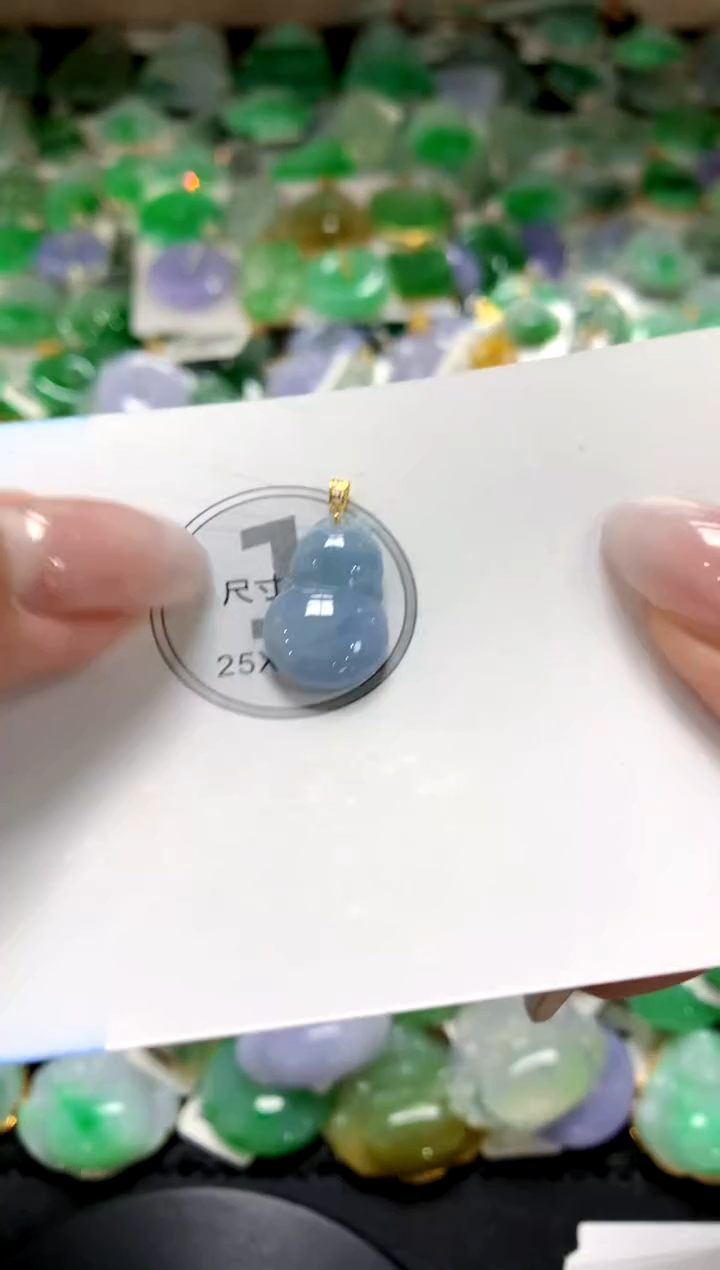 翡翠未镶嵌颈饰1111111111111111