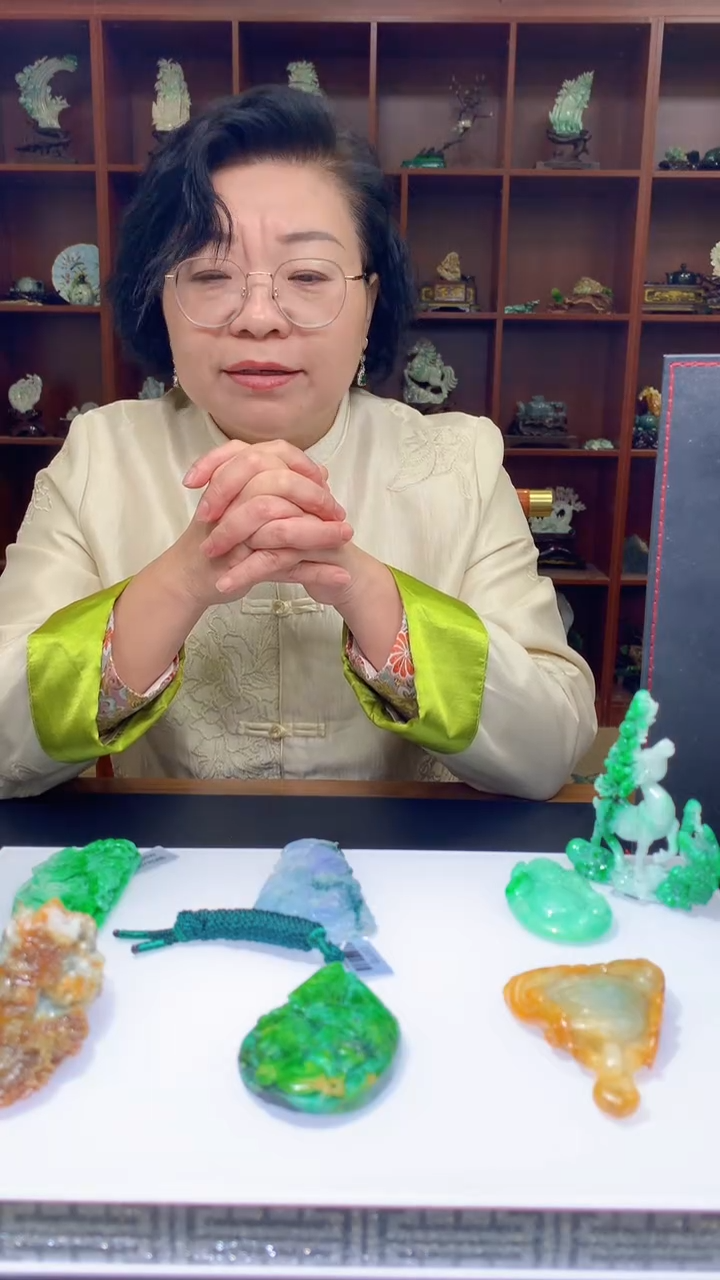 【闪购商品】定制翡翠未镶嵌1088hn-毛货挂件