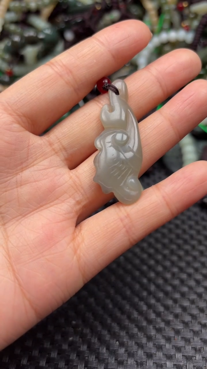 【闪购商品】和田玉颈饰未镶嵌.