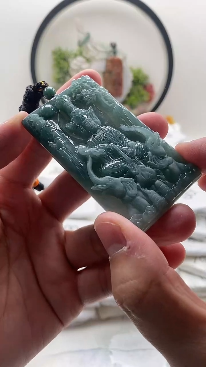 颈饰未镶嵌翡翠普贤