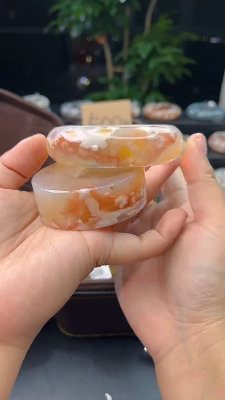 【闪购商品】石英质玉手镯未镶嵌赠送镯心（圈口63