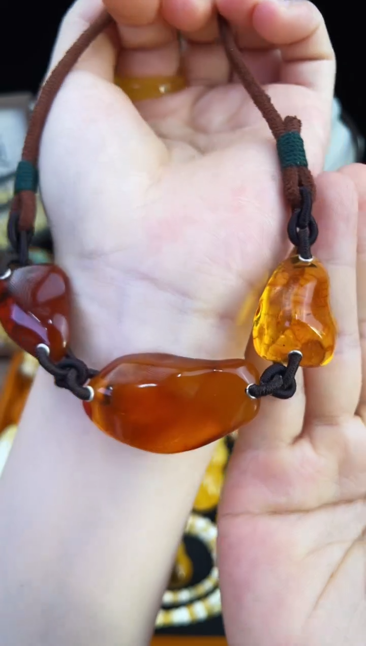 琥珀未镶嵌珠宝奇石柒月