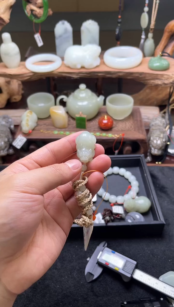 【闪购商品】和田玉吊坠未镶嵌且末迪克兰 貔貅A+90066