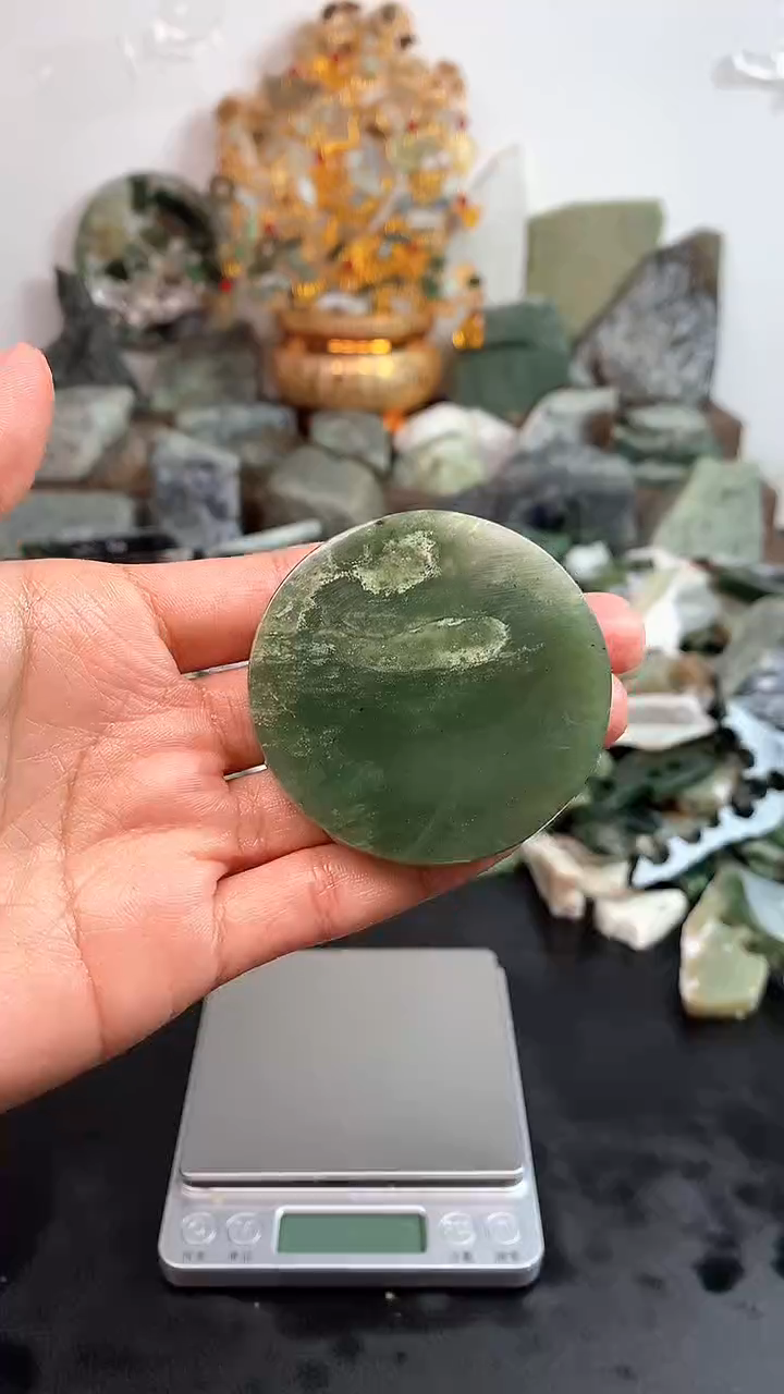 未镶嵌和田玉摆件6