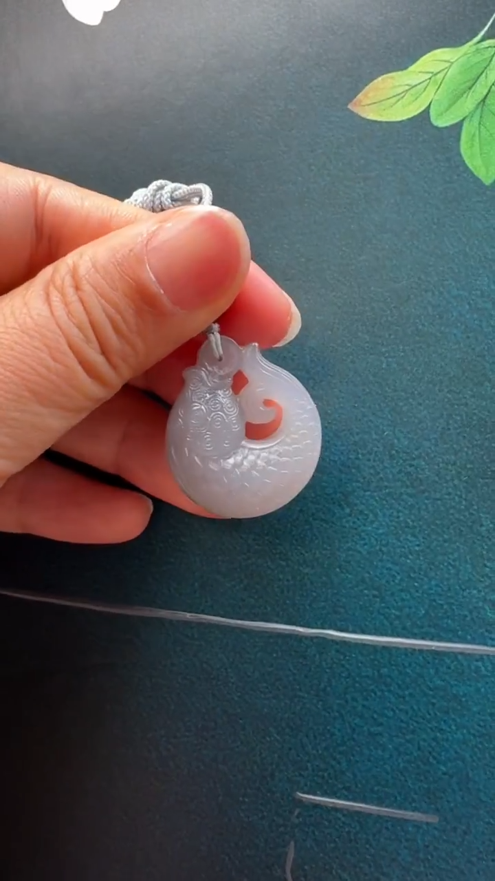 颈饰未镶嵌和田玉吊坠