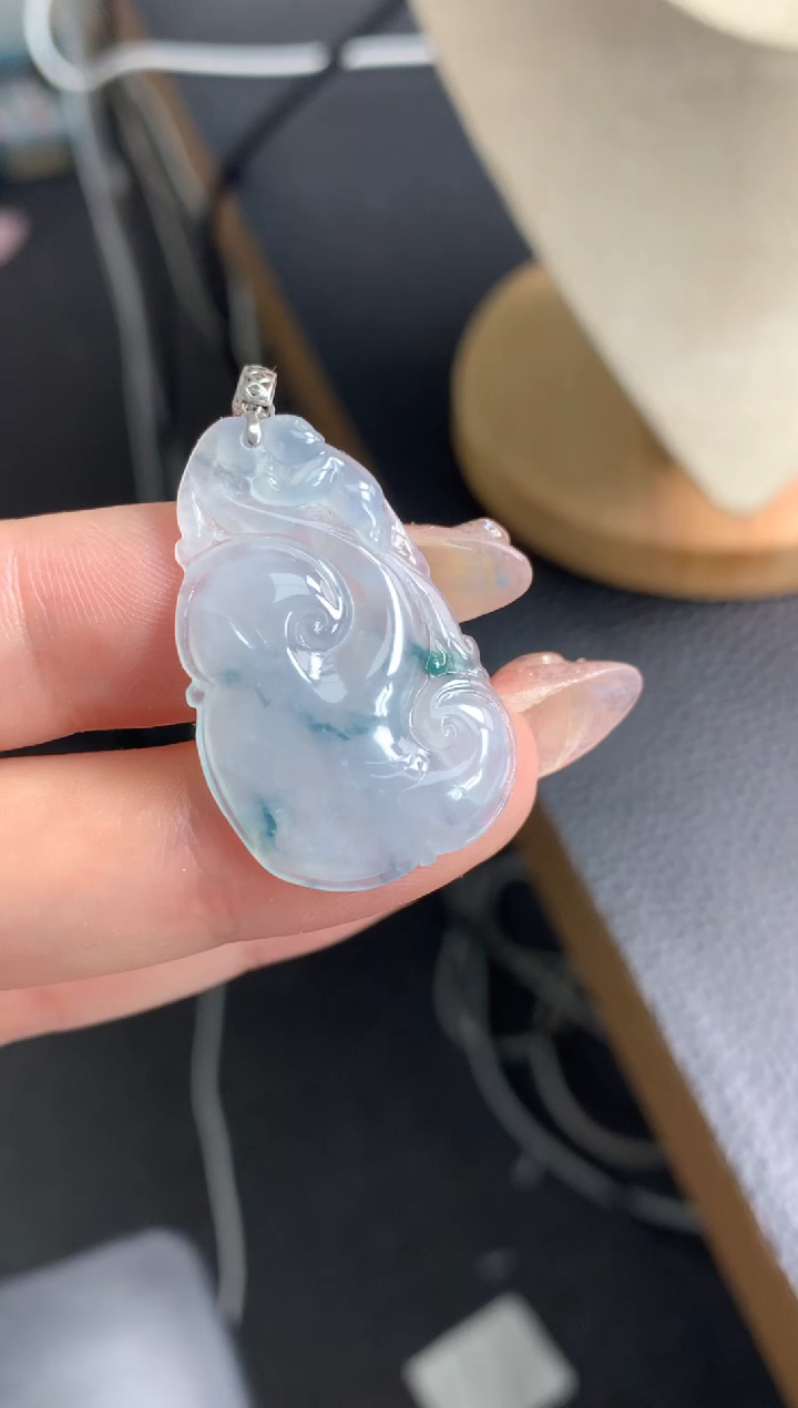 【闪购商品】翡翠颈饰18K金镶嵌48小时鉴赏期