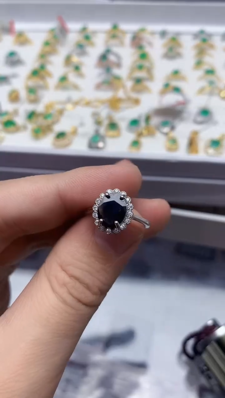 【闪购商品】蓝宝石戒指银S925镶嵌........