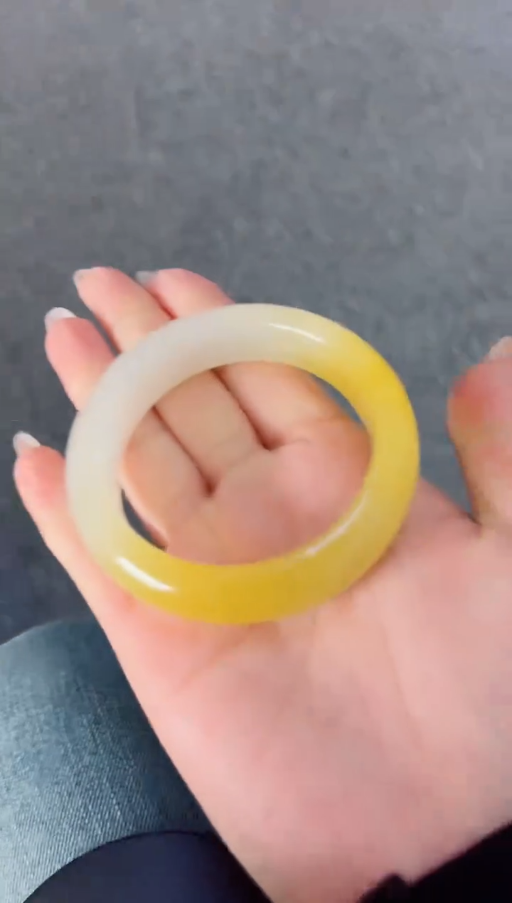 【闪购商品】石英质玉手镯未镶嵌534-57+