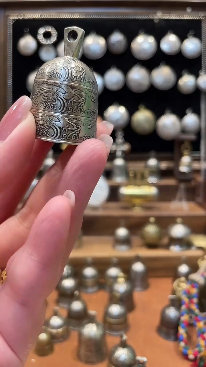 铁合金珐琅瑜*周利比里亚三硬币龙拼接铃铛正品