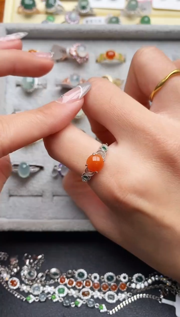 【闪购商品】翡翠戒指银S925镶嵌66666666+5