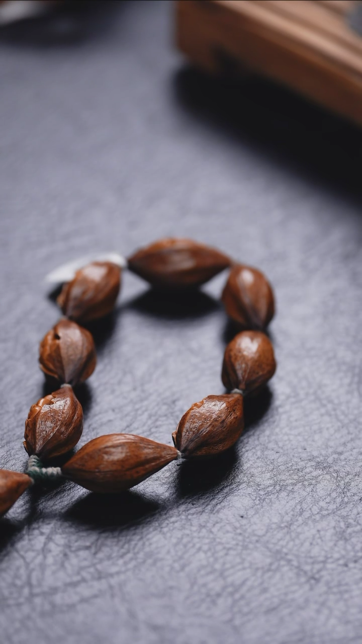 【闪购商品】橄榄核吊坠更厉害