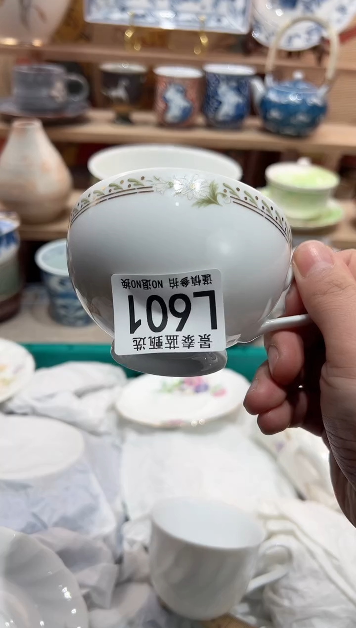 【闪购商品】瓷片当天凑满25米包邮L601