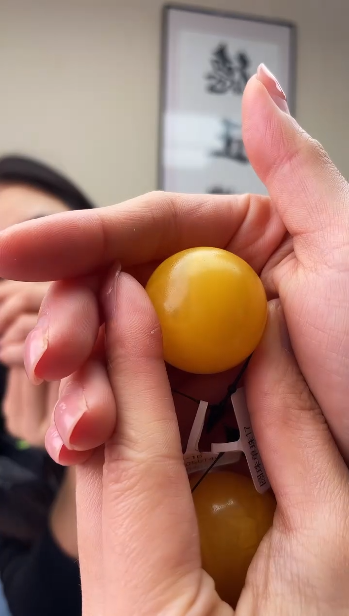 琥珀未镶嵌珠宝奇石T015假一罚十，多样性发一件