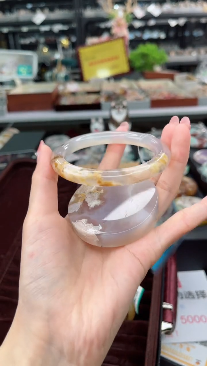 【闪购商品】石英质玉手镯未镶嵌61圈口（赠品镯心）3330363