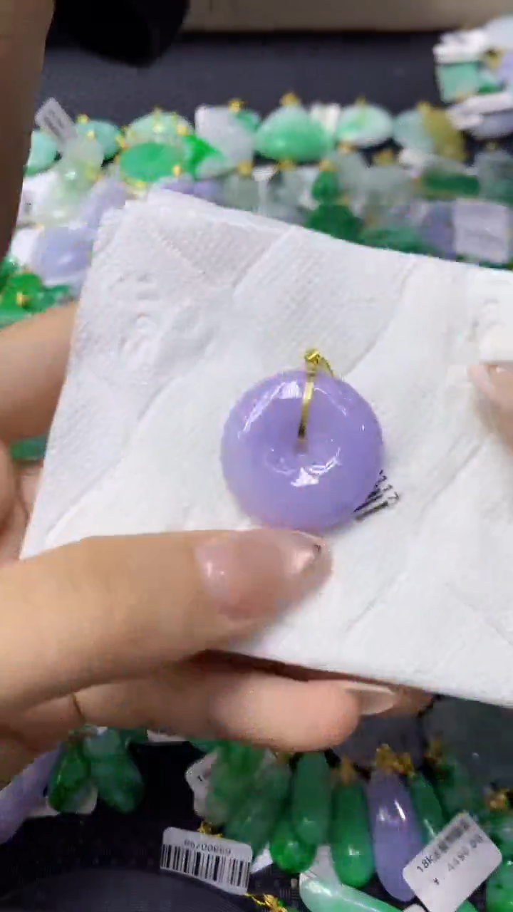 颈饰18K金镶嵌翡翠天然缅甸翡翠A货