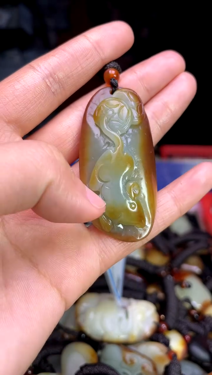 【闪购商品】和田玉未镶嵌颈饰1