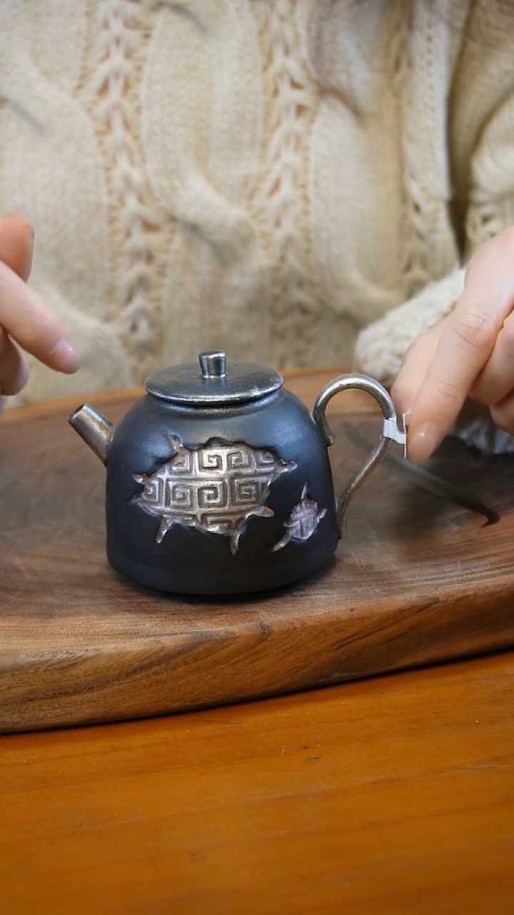 【闪购商品】Z27回纹磨砂感老岩泥茶壶