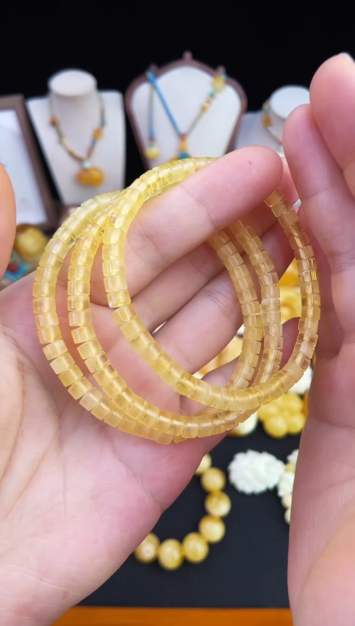 琥珀未镶嵌珠宝奇石多样性发其一